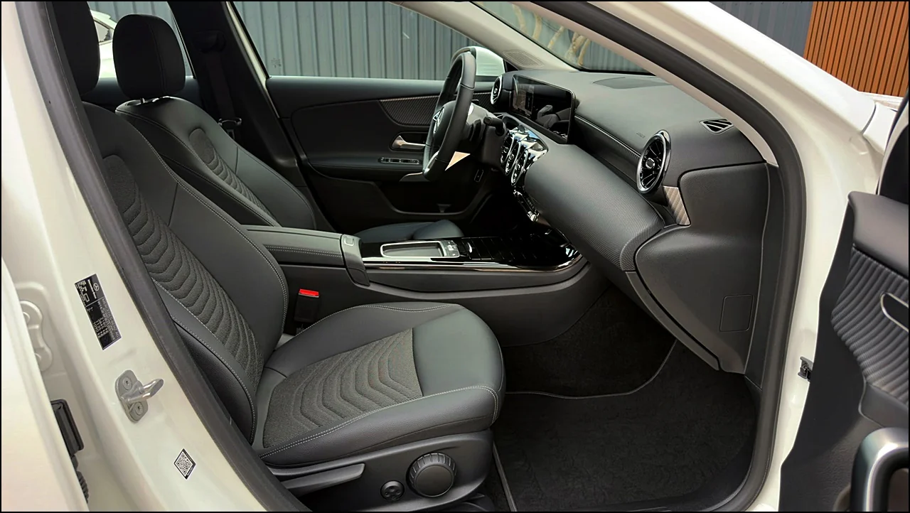 Mercedes-Benz A250e Progressive Advanced — fotografia 15