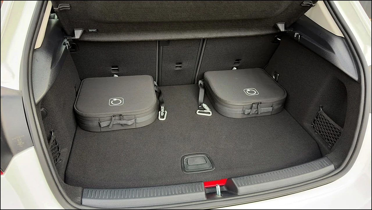 Mercedes-Benz A250e Progressive Advanced — fotografia 16