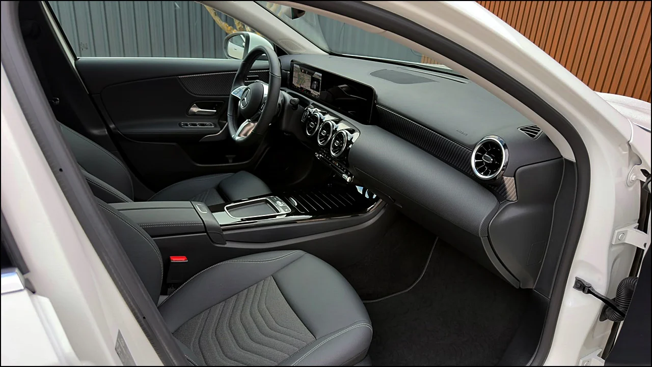 Mercedes-Benz A250e Progressive Advanced — fotografia 13