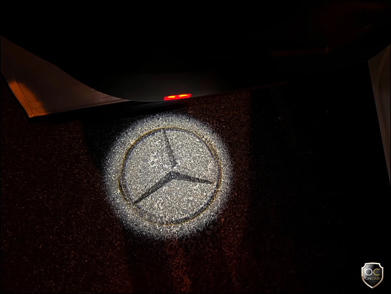 Mercedes-Benz EQB 300 4Matic AMG Line — fotografia 17