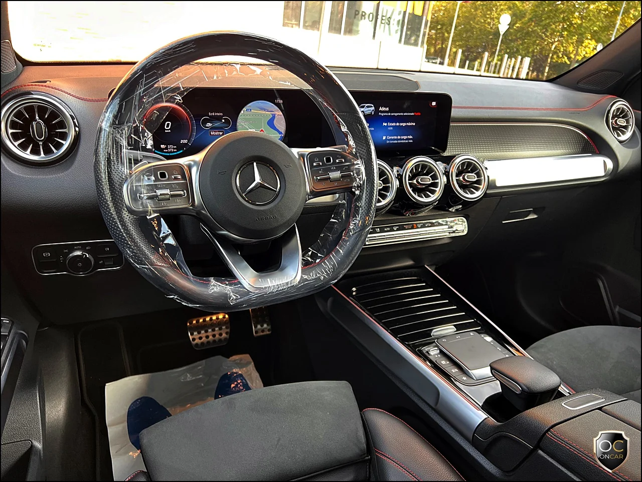Mercedes-Benz EQB 300 4Matic AMG Line — fotografia 35