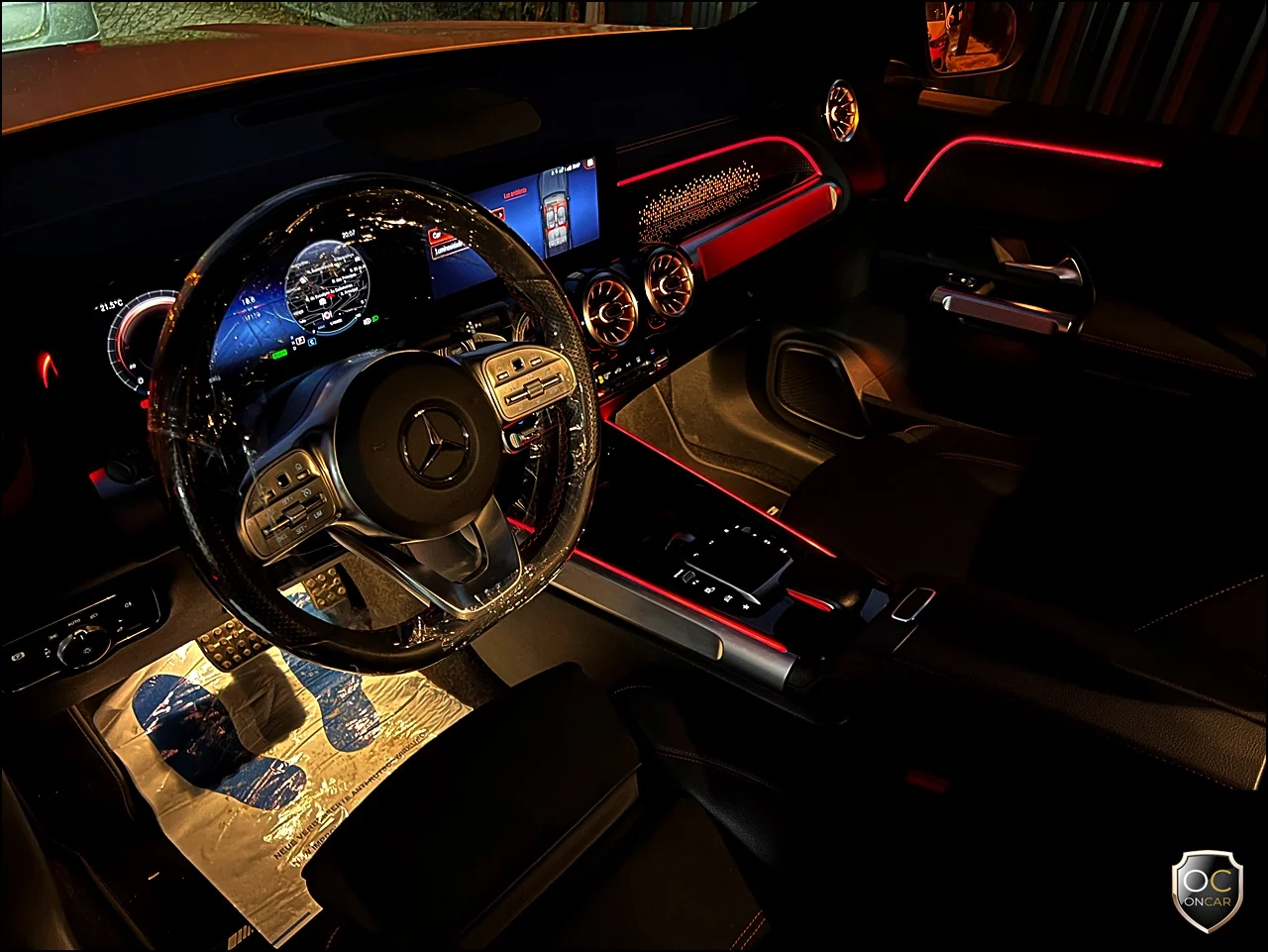 Mercedes-Benz EQB 300 4Matic AMG Line — fotografia 18