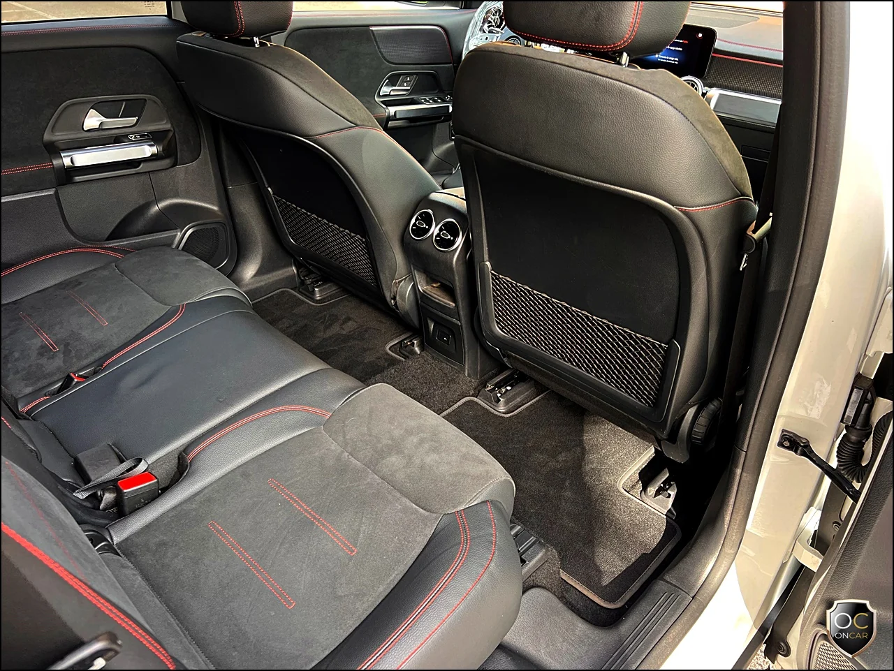 Mercedes-Benz EQB 300 4Matic AMG Line — fotografia 38