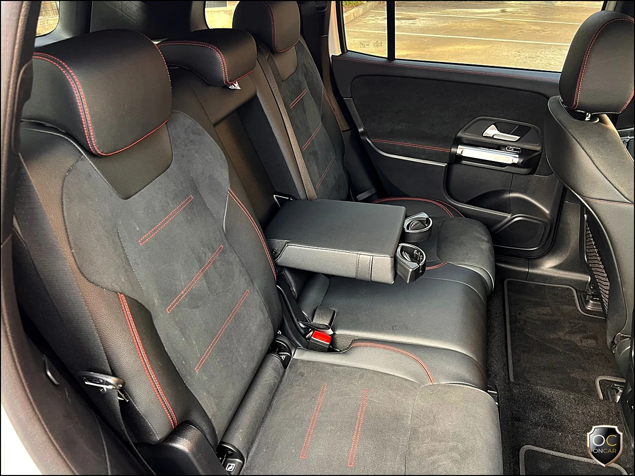 Mercedes-Benz EQB 300 4Matic AMG Line — fotografia 42